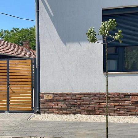 Ráday 4 Apartmanok - Namaste Hajdúszoboszló Esterno foto