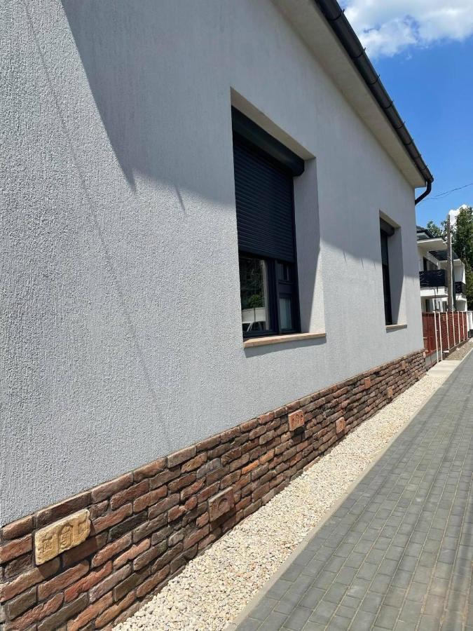 Ráday 4 Apartmanok - Namaste Hajdúszoboszló Esterno foto